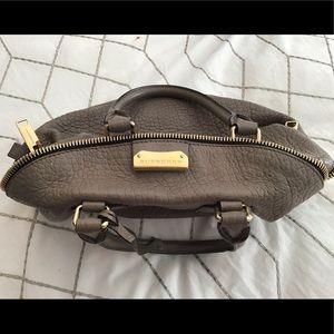 Burberry purse
